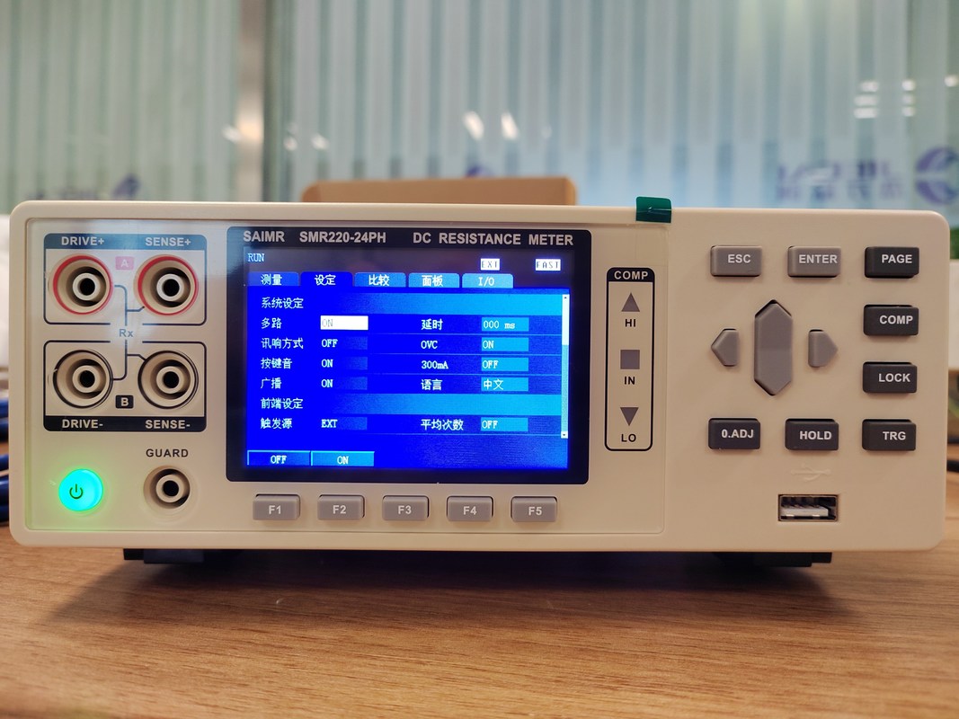 اختبار الجهد البطارية المحمولة DC اختبار مقاومة التلف 0.1 ميكرو أوم إلى 3.3 ميجا أوم